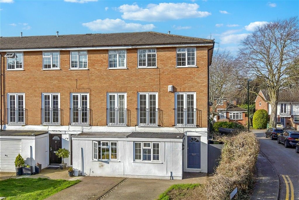 Property photo 2 of 22 External (Web)