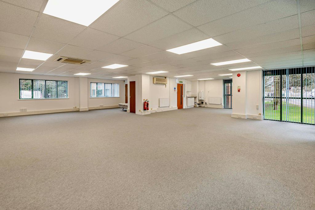 Property photo 2 of 5 8540002Interior08800.Jpg