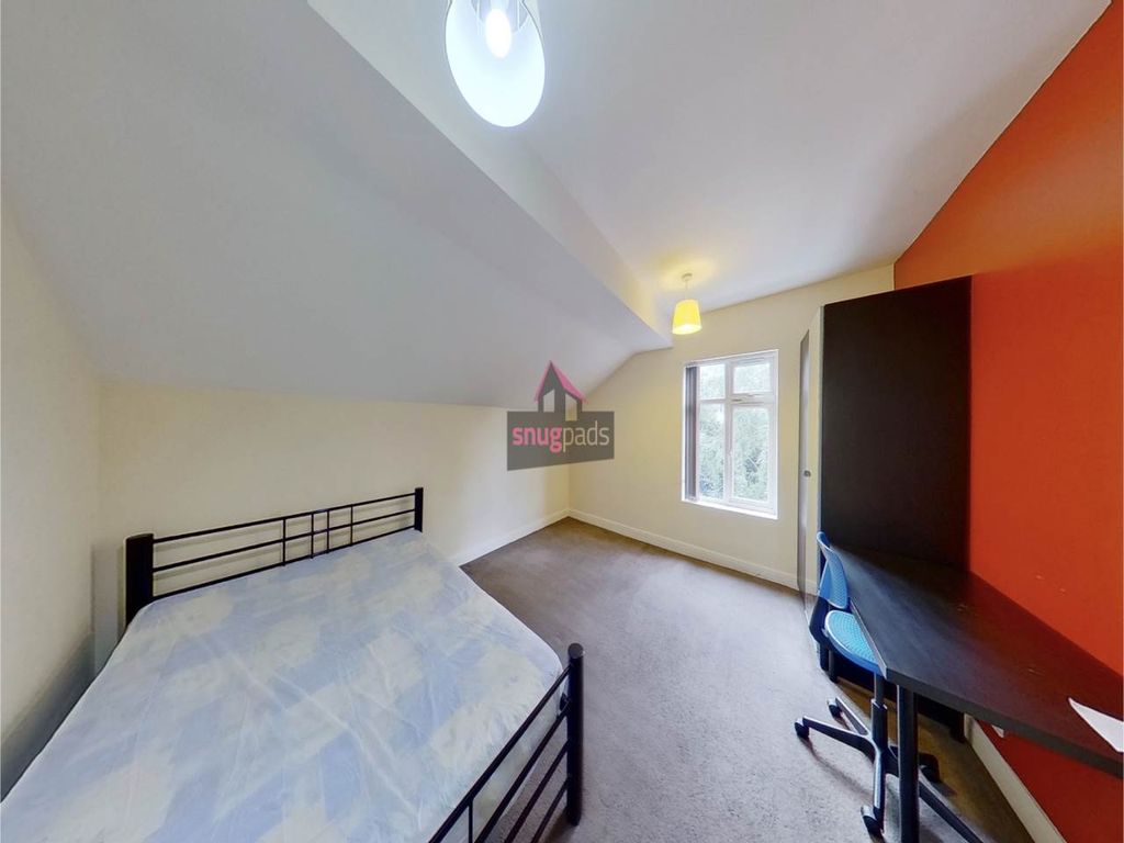 Property photo 3 of 14 Bed7