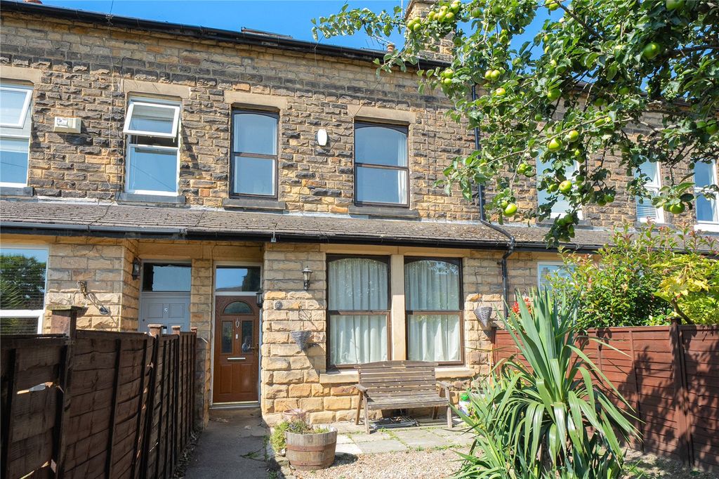 Property photo 1 of 17 Picture No. 23