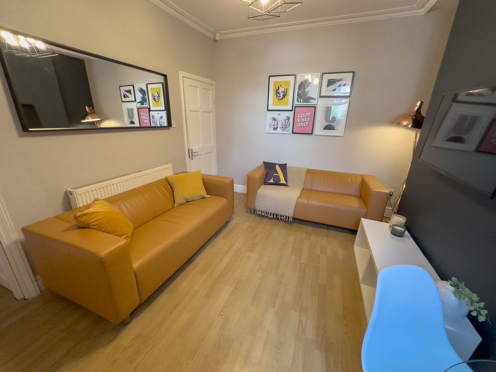 Property photo 2 of 9 9