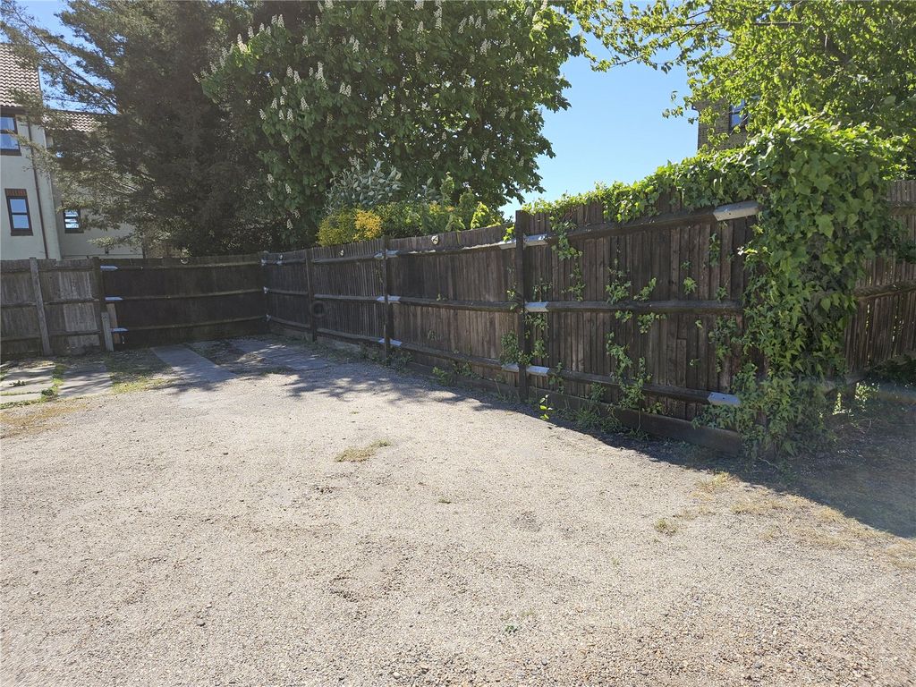 Property photo 2 of 12 Allocated Parking