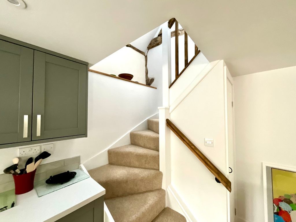 Property photo 3 of 12 Picture No. 11