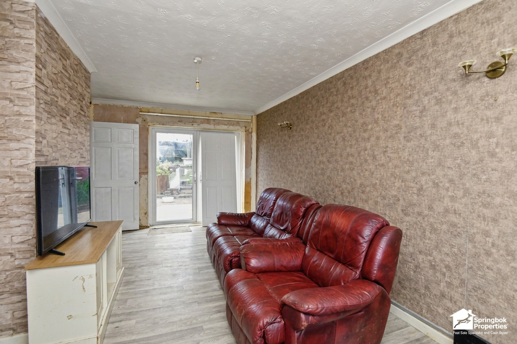Property photo 2 of 11 Image 1