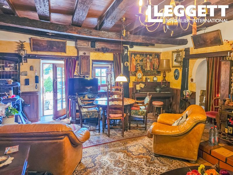 Property photo 2 of 10