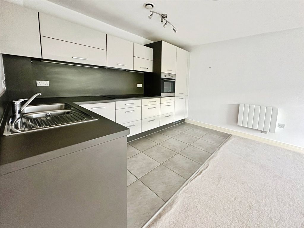 Property photo 3 of 8 Picture No. 04