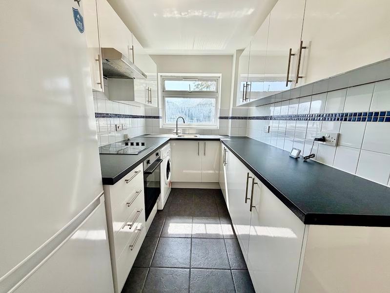 Property photo 3 of 8 Photo 2