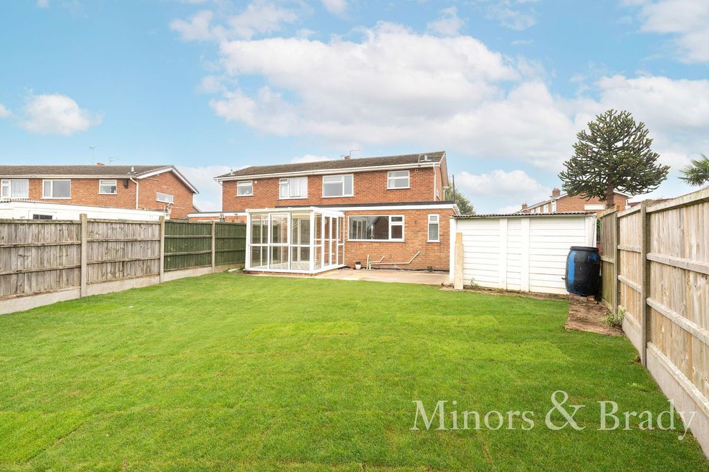 Property photo 3 of 18