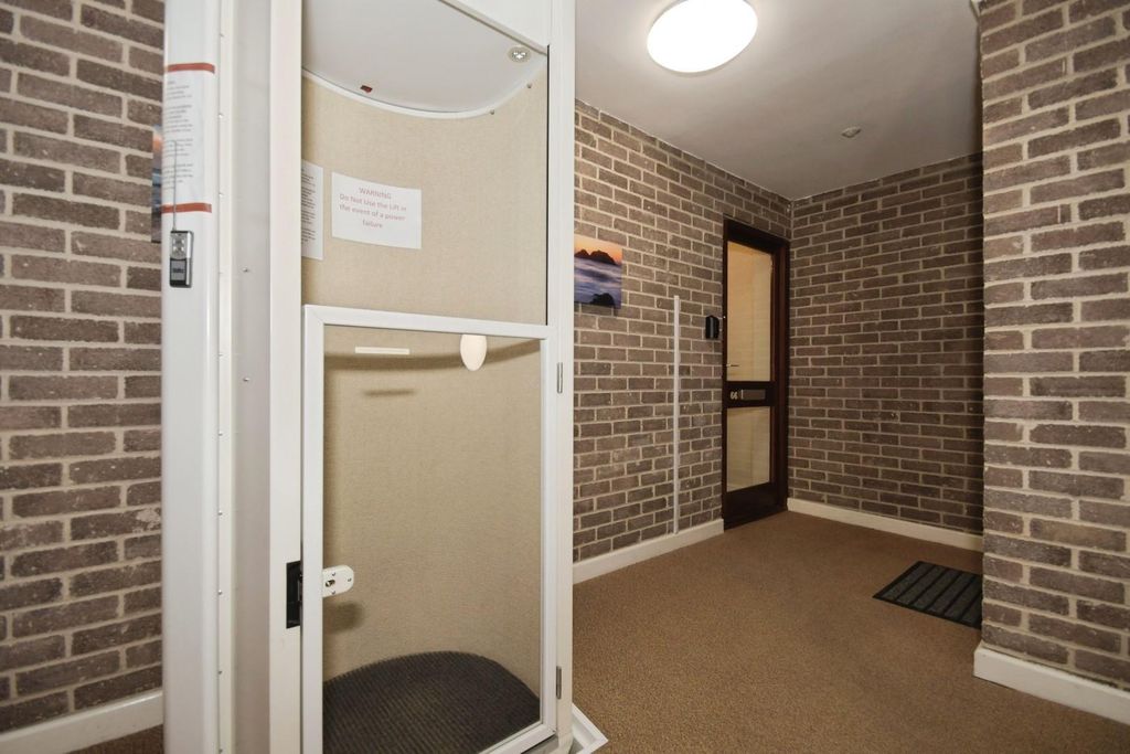 Property photo 2 of 10 Dsc_2021.Jpg