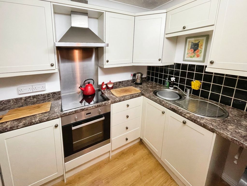 Property photo 2 of 9 Picture No. 08