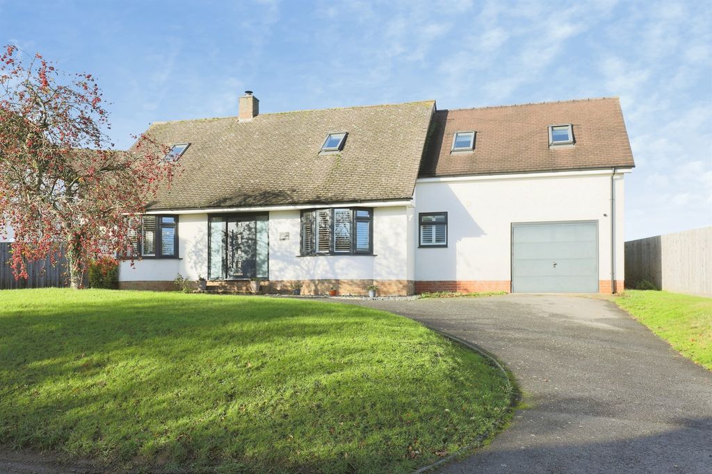 Property photo 1 of 21