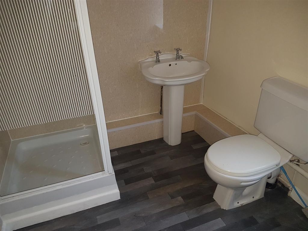 Property photo 3 of 4