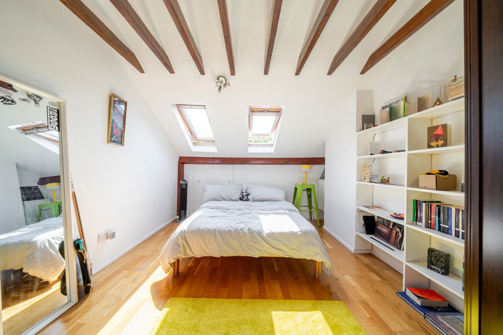 Property photo 3 of 9 1477361-13-6A3E47...