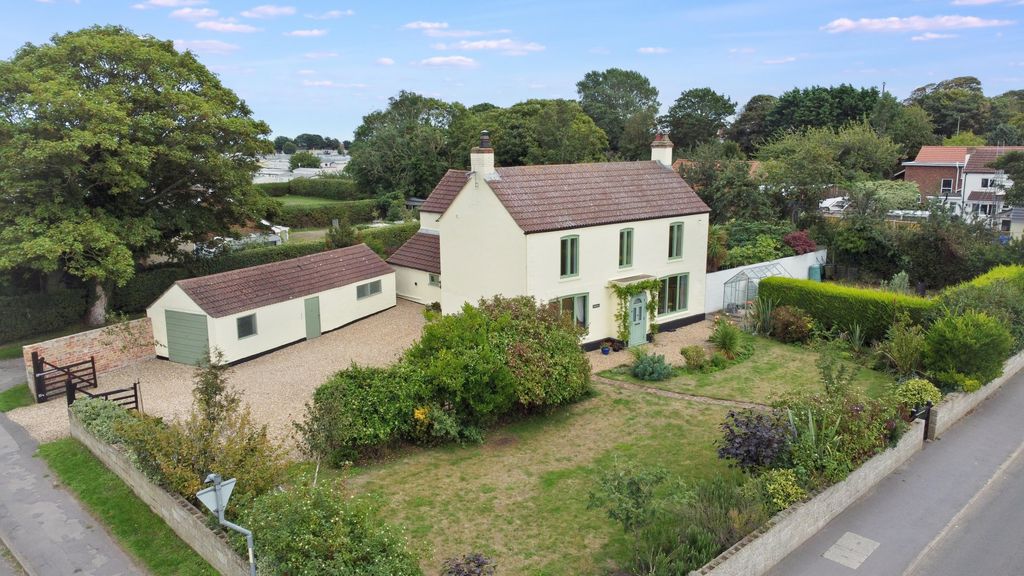 Property photo 1 of 40