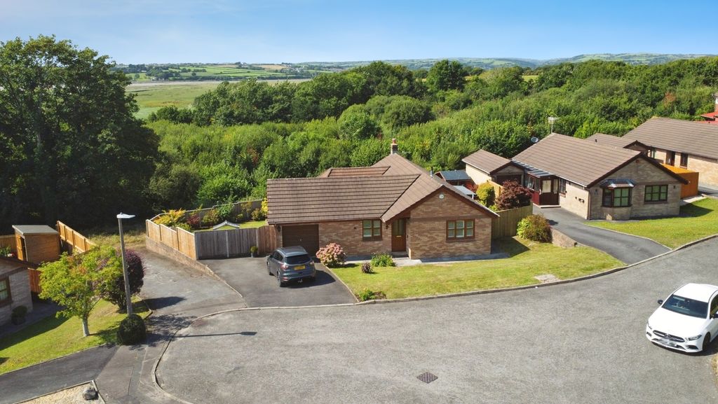 Property photo 1 of 29 4396230