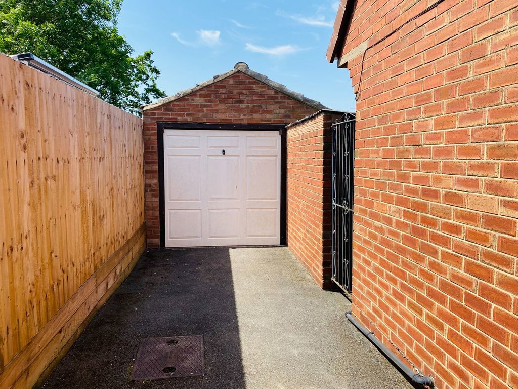 Property photo 3 of 22