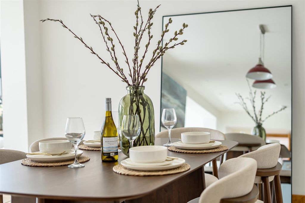 Property photo 1 of 33 1513909 (3).Jpg
