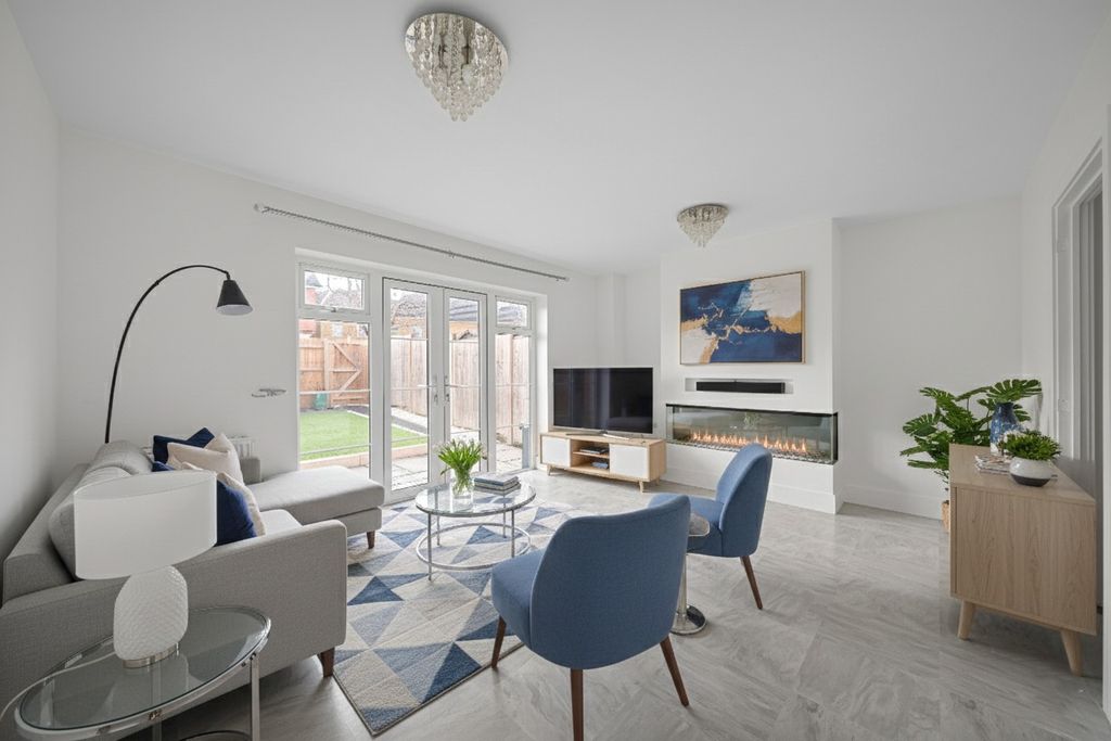 Property photo 2 of 21 4745852