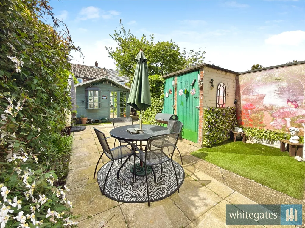 House in Sefton, Liverpool City Region - More