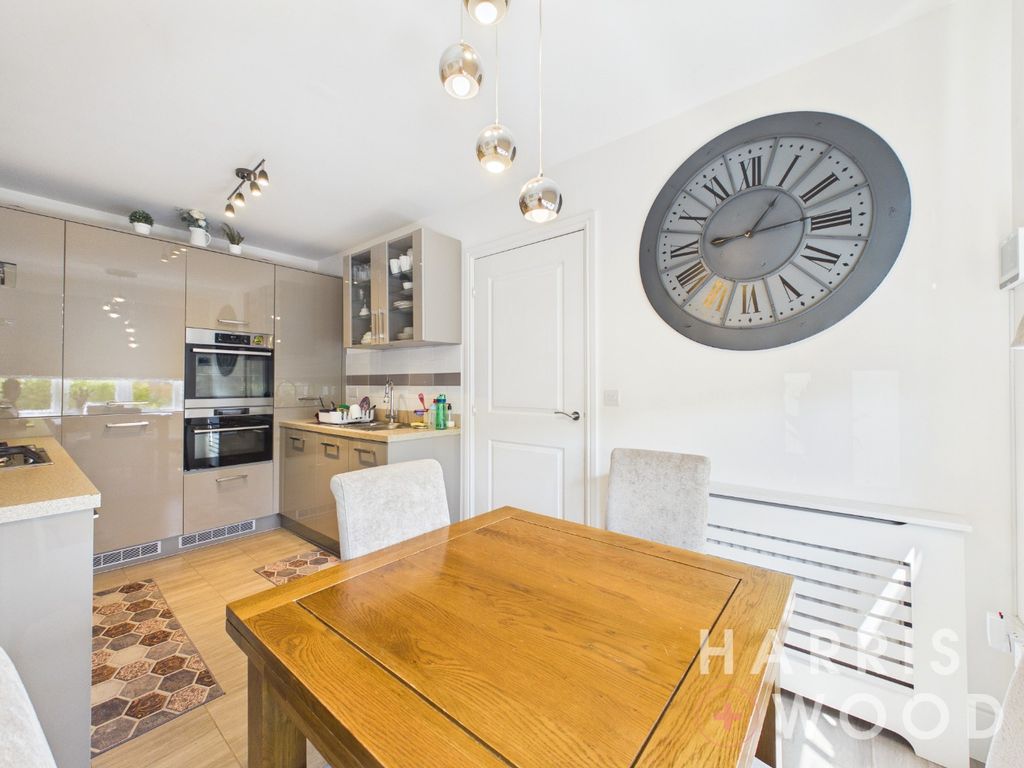 Property photo 2 of 24 5322222
