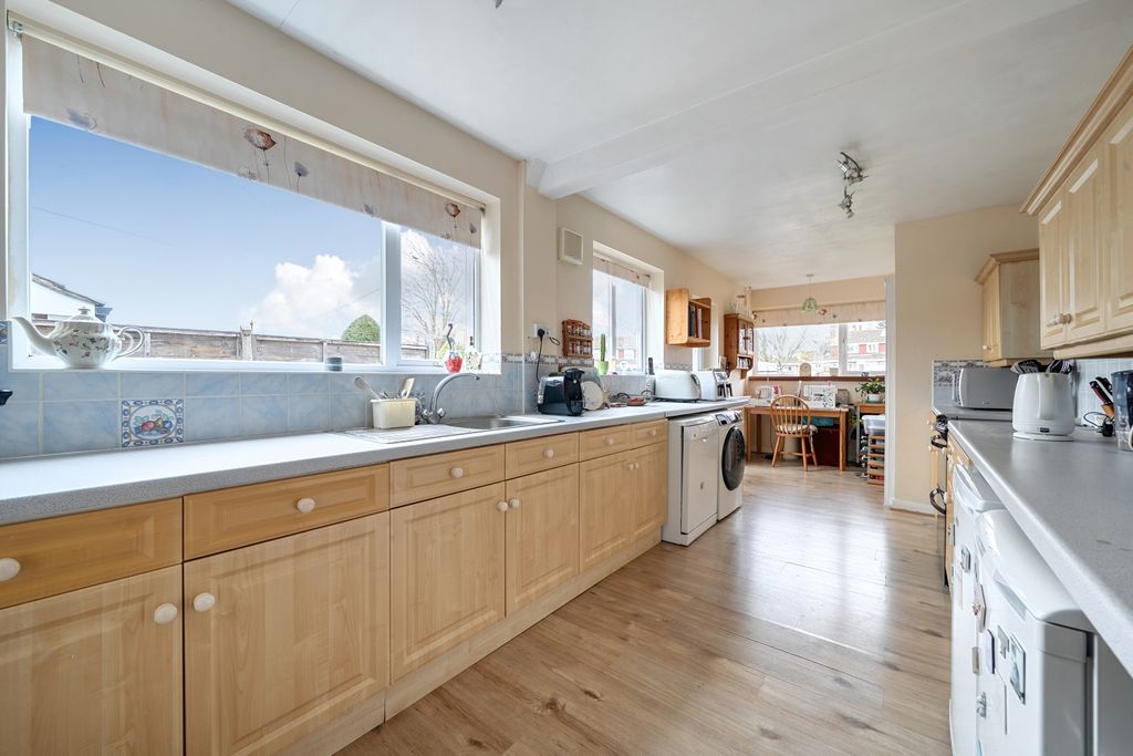 Property photo 3 of 20 1429870-4-69B80Ffc1B7E7