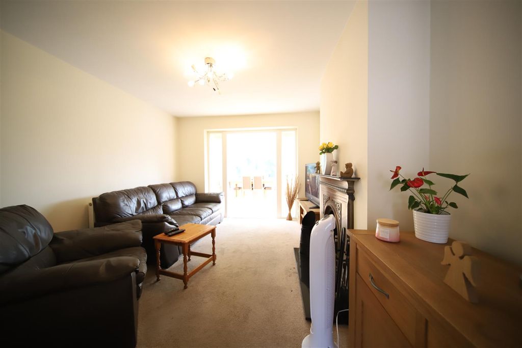 Property photo 3 of 19 6.Jpg
