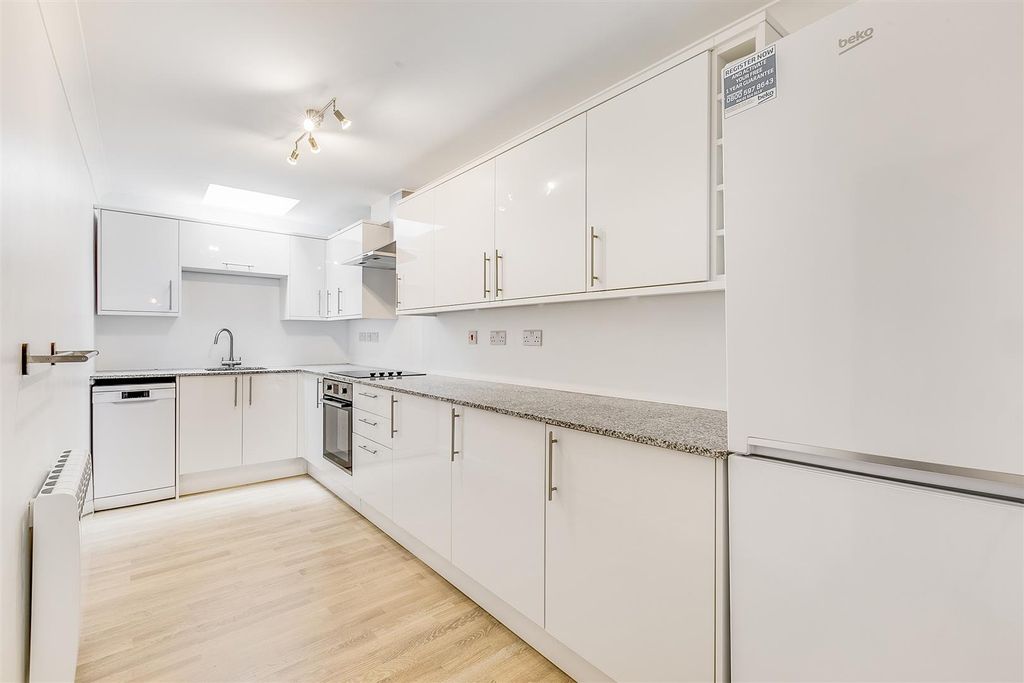 Property photo 2 of 9 Kingston Road Sw19 Kitchen 1