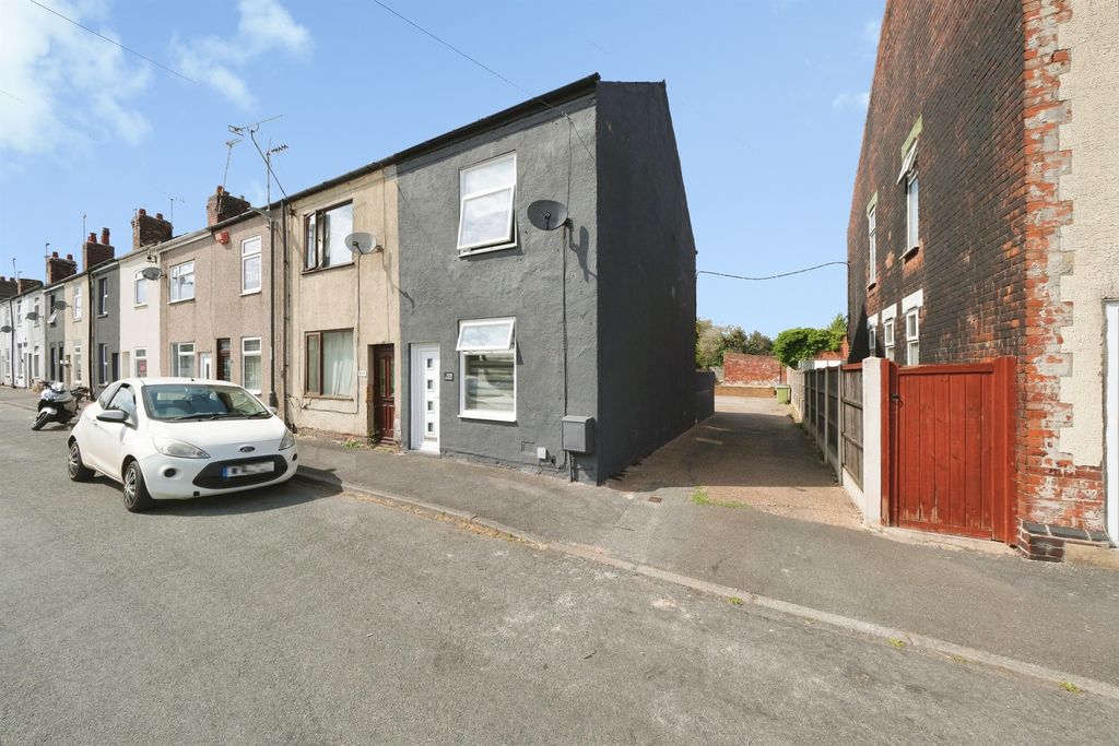 Property photo 1 of 16