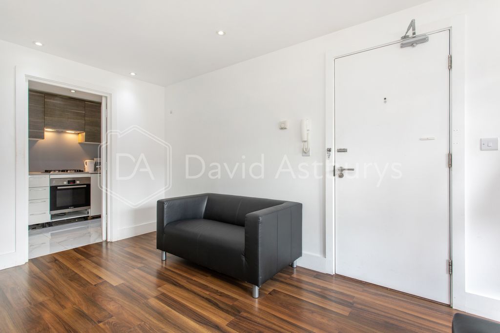 Property photo 3 of 12