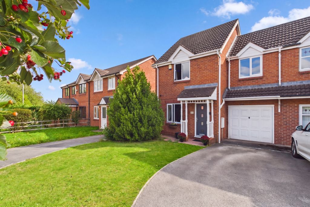 Property photo 1 of 15 Cam02279G0-Pr0185-Still028-001