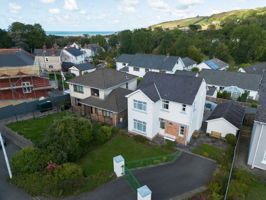 Property photo 2 of 55