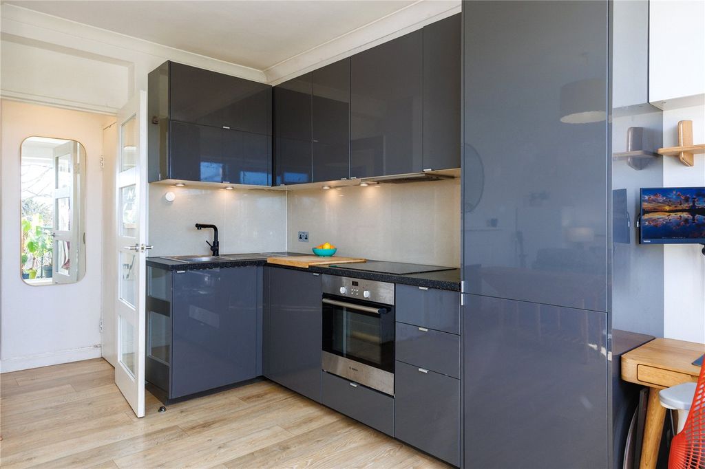 Property photo 3 of 5 Picture No. 02