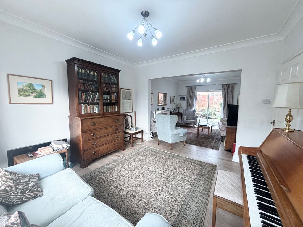 Property photo 2 of 23