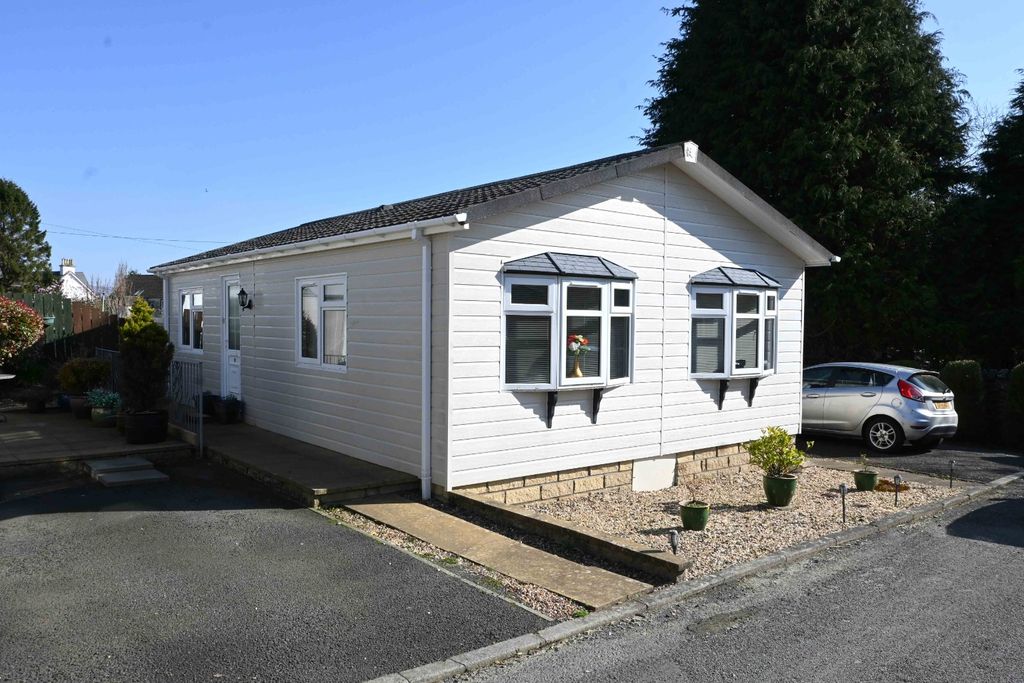 Property photo 1 of 14 4105741