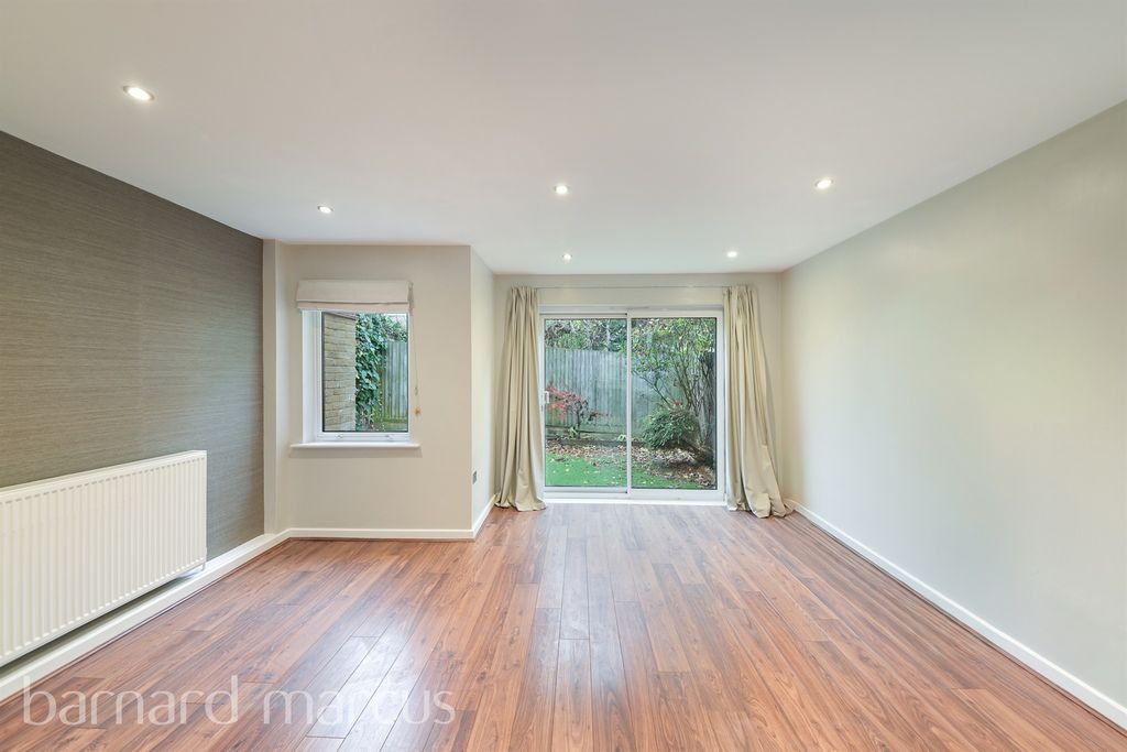 Property photo 2 of 18 Reception Room/ Kitchen