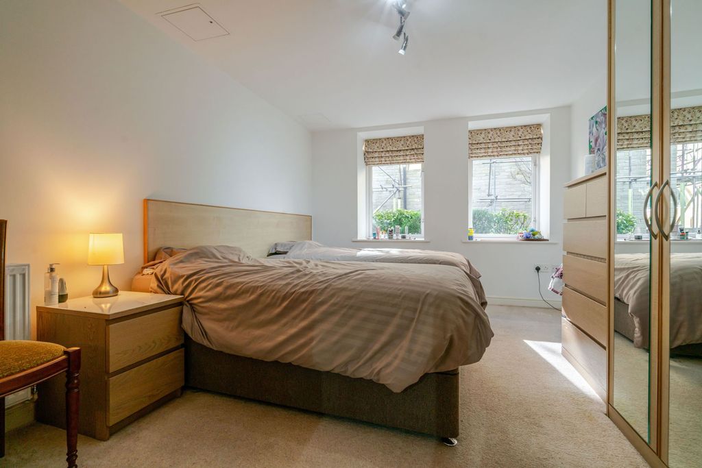 Additional image 11 of 1 bed flat for sale7 Whitaker House Apartments, Charlotte Close, Halifax HX1