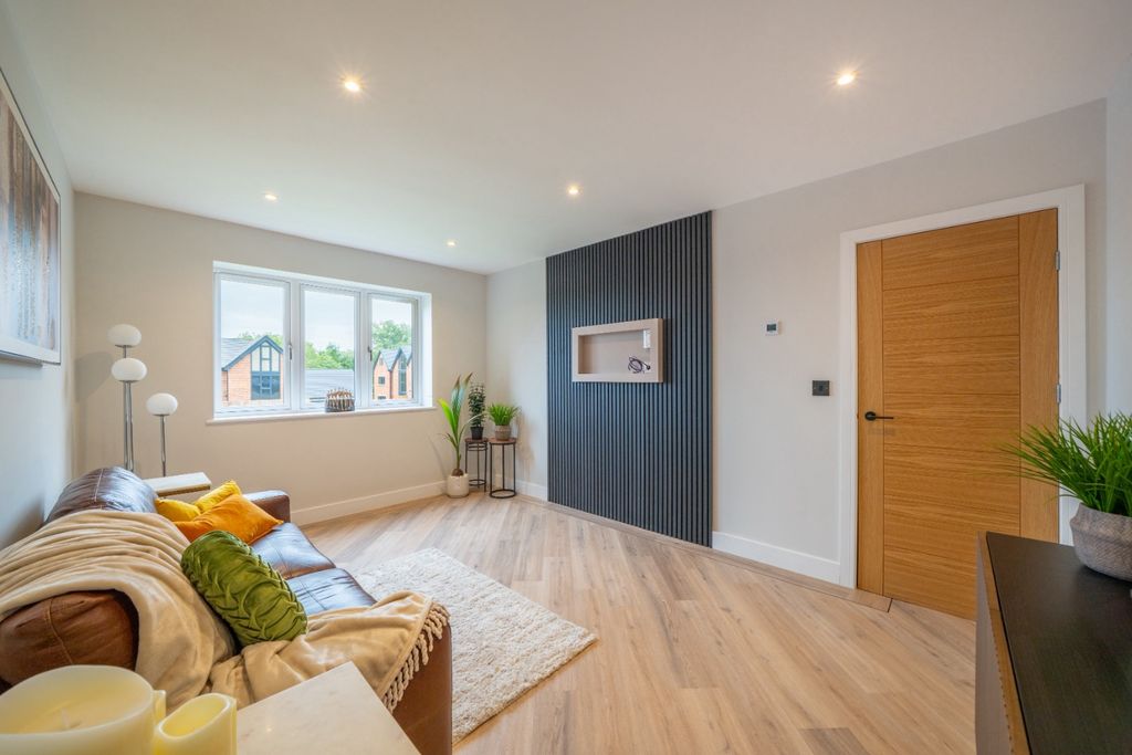 Property photo 3 of 61 4396136