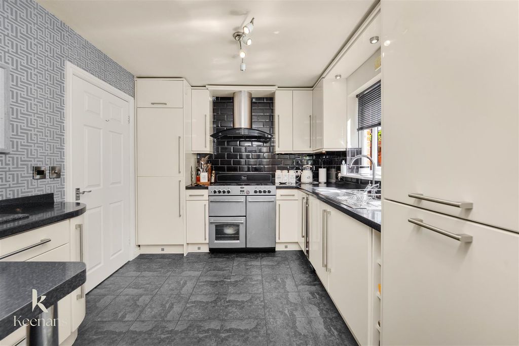 Property photo 3 of 31 3.Jpg