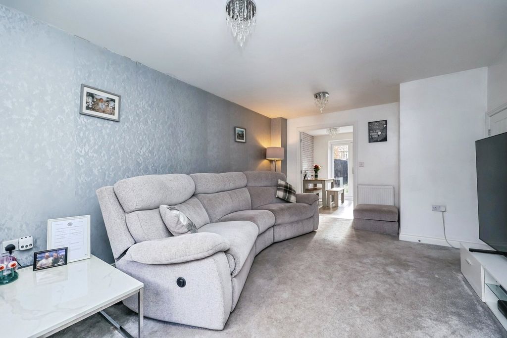 Property photo 3 of 15 Picture No. 03