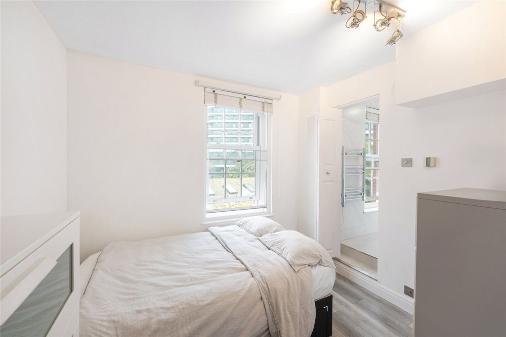 Property photo 2 of 6 Picture No. 23