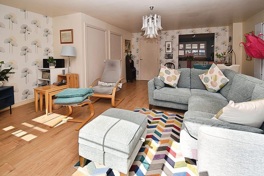 Property photo 3 of 12