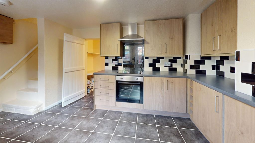 Property photo 2 of 13 Lumley-Terrace-Kitchen 1.Jpg