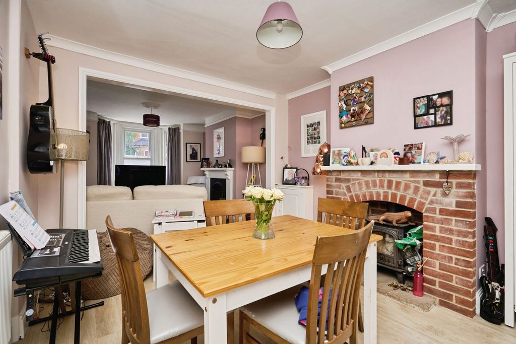 Property photo 3 of 14 Dining Room