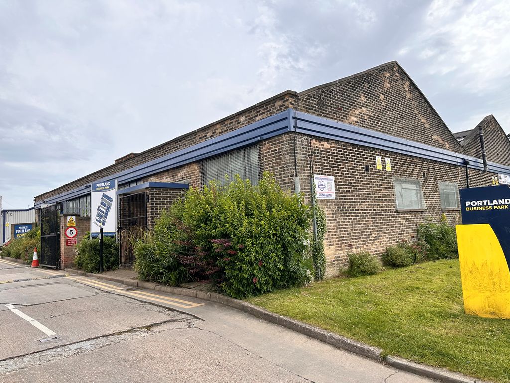 Property photo 2 of 11