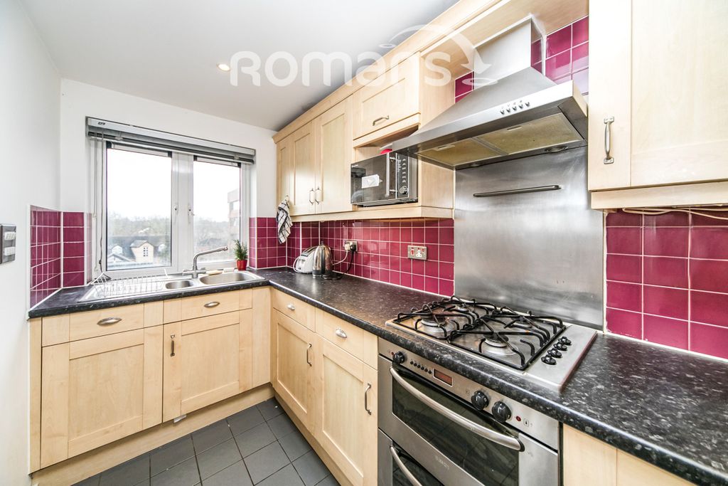 Property photo 3 of 11 6Cf9c7B7-9203-494E-B