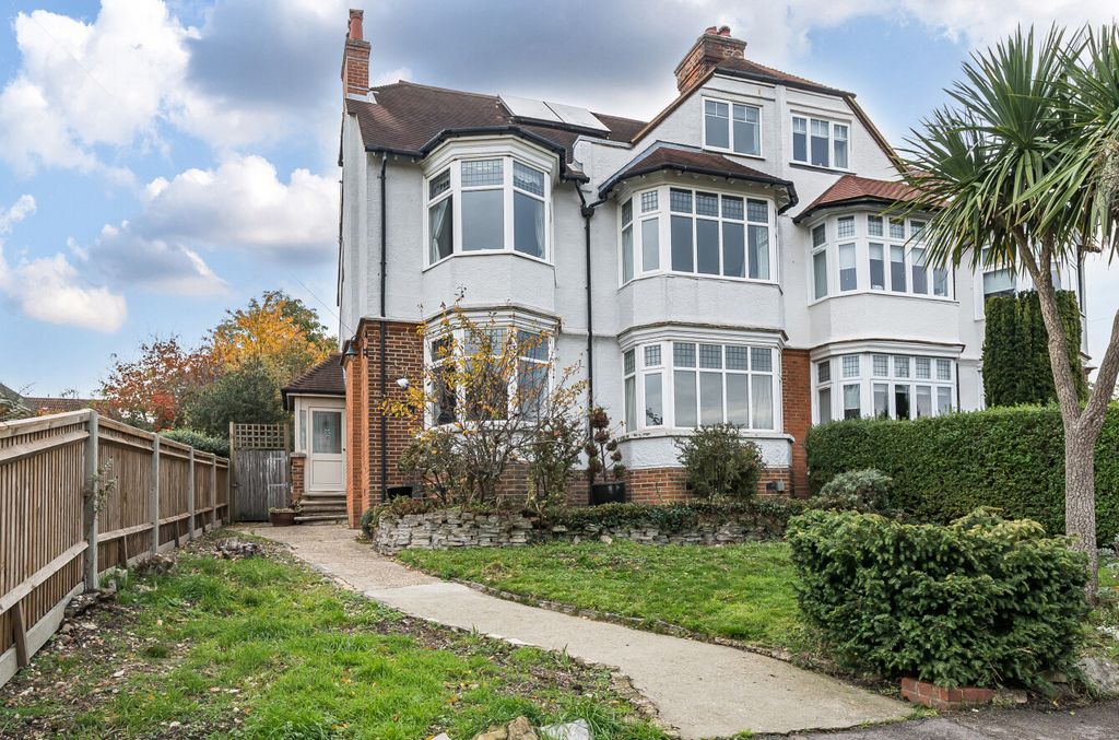 Property photo 1 of 29 1374383-50-690B66...