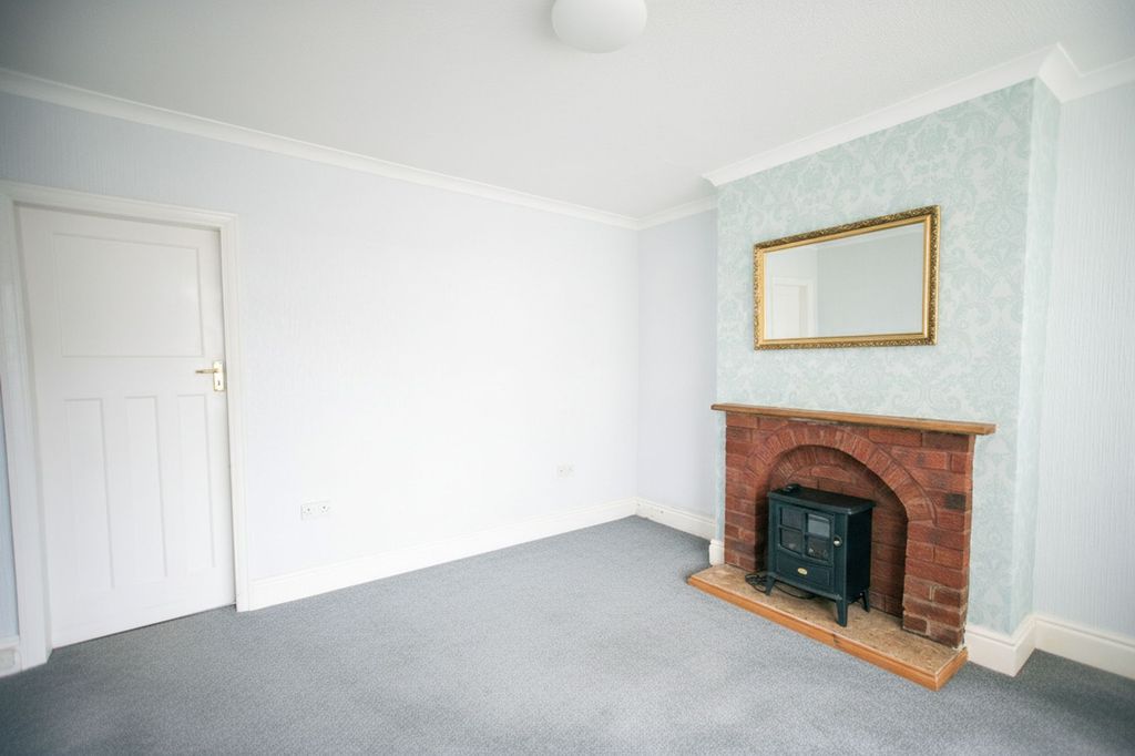 Property photo 2 of 17 Living Room