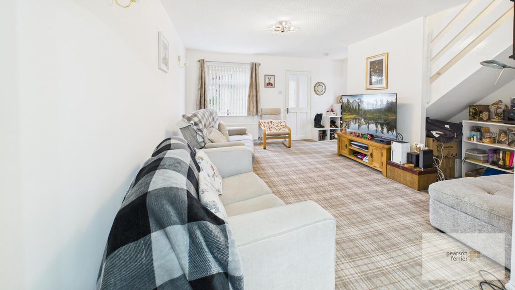 Property photo 3 of 15 Living Room