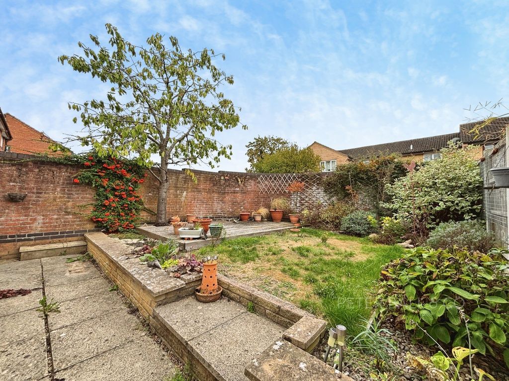Property photo 2 of 12 Rear Garden