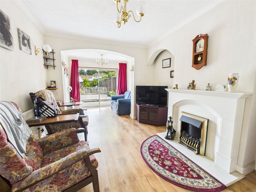 Property photo 2 of 17 Picture No. 33